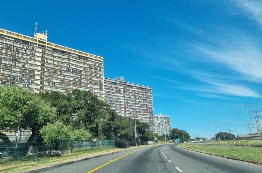 To Let 2 Bedroom Property for Rent in Townsend Estate Western Cape